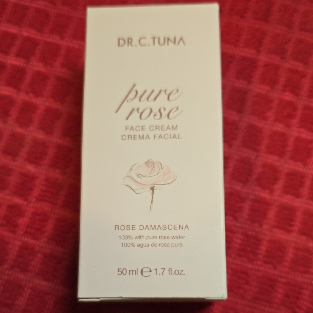 Farmasi Dr. C. Tuna Pure Rose Face Cream